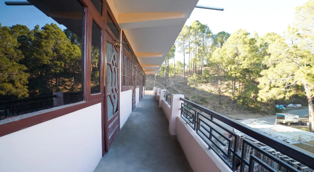 SPOT ON 69438 Hotel pine veiw restaurant