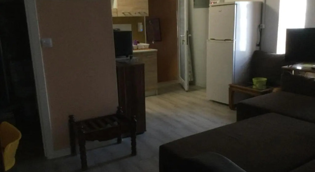 Апартаменты с видом на сад Marias rooms,CHANTZARA SPYROPOULOS,apart 41sq m garden view ,heart city