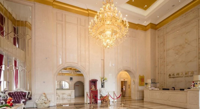 Shenzhen Senzhirun Hotel, Rezerwuj Hotel Hotele w Shenzhen z parkingiem, Parking