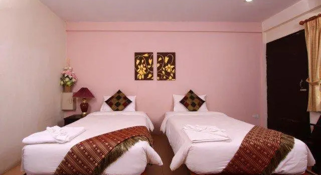 Lucky Leks Guesthouse, Забронировать Отель Патонг-Бич остров Пхукет