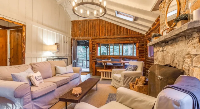 Mavooshen Retreat at Sprucewold by RedAwning, Book Hotel Boothbay 