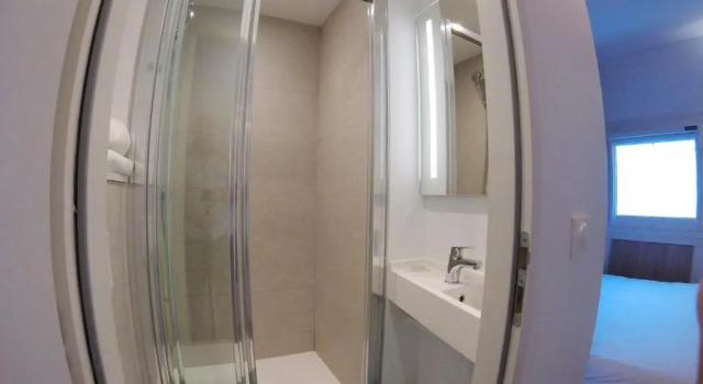 Трёхместный номер Standard Kyriad ECO - Dijon Sud Chenove