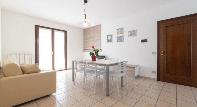 Well-kept Apartment With AC on Isola di Albarella, Prenota Appartamento Hotel a Veneto con piscina, Piscina
