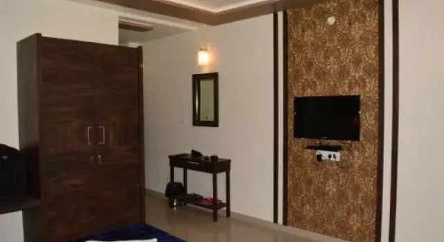 Hotel Desert Inn, Забронировать Отель Бармер штат Раджастхан