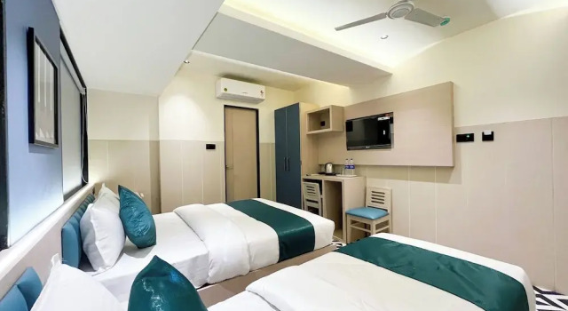 Трёхместный номер Deluxe Bandra Stays