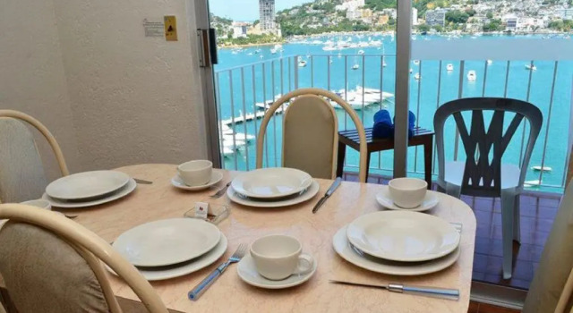 Четырёхместный номер Standard с видом на океан Alba Suites Acapulco