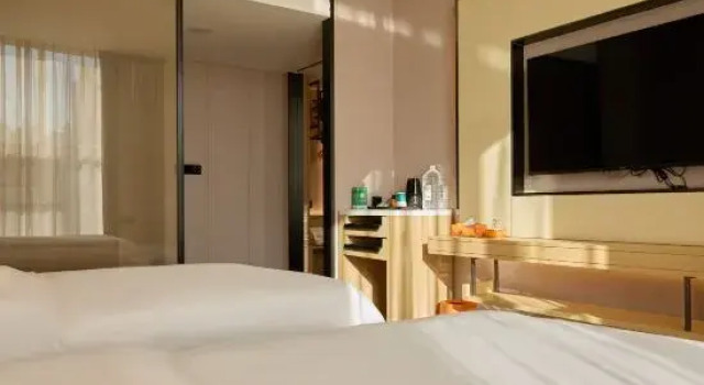 Люкс Deluxe Yuxian Zixuan International Hotel