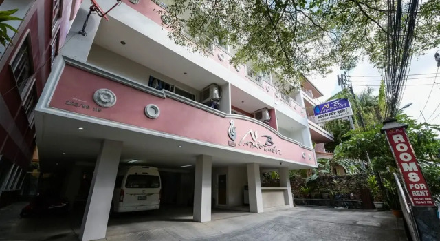 OYO 438 Home 24