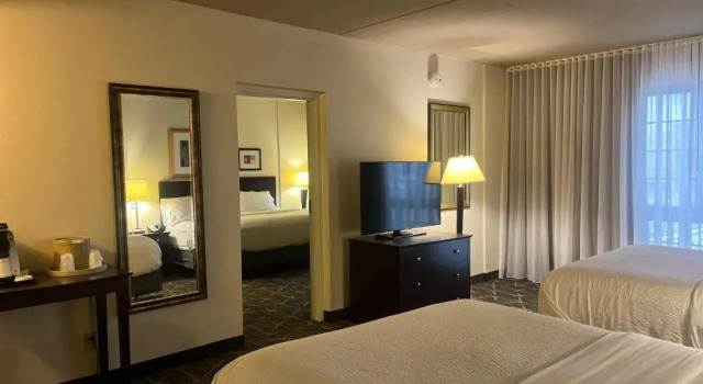 Люкс Holiday Inn & Suites Springfield - I-44 by IHG