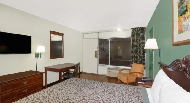 Номер Travelodge by Wyndham Fort Myers Cape Coral
