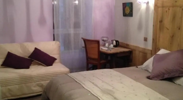 Номер Comfort с видом на город Aux Pierres Magiques