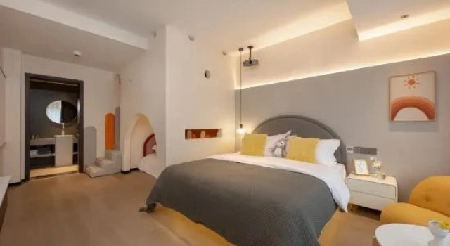 Suite Shijian (Zixing Dongjianghu Store)