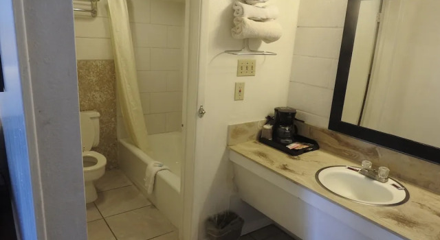Одноместный номер Standard c 1 комнатой Economy Inn