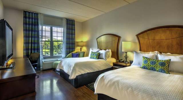 Четырёхместный номер Standard Hotel Indigo Jacksonville-Deerwood Park by IHG