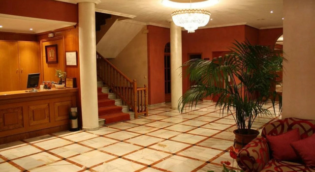 Hotel Acosta Vetonia, Забронировать Отель Отели Badajoz Province с завтраком, Завтраки