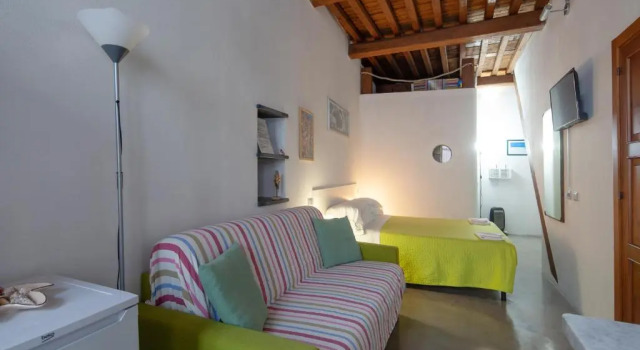 Ludovica Studio - Backpackers House Vernazza