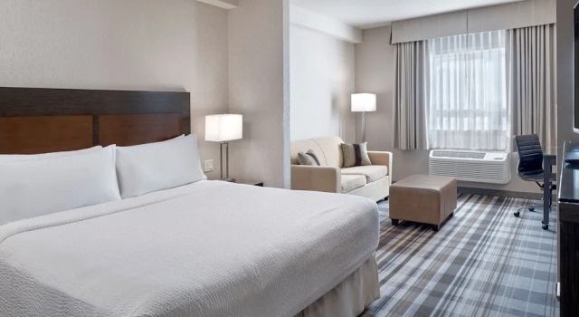 Двухместный люкс Fairfield Inn & Suites by Marriott Airdrie