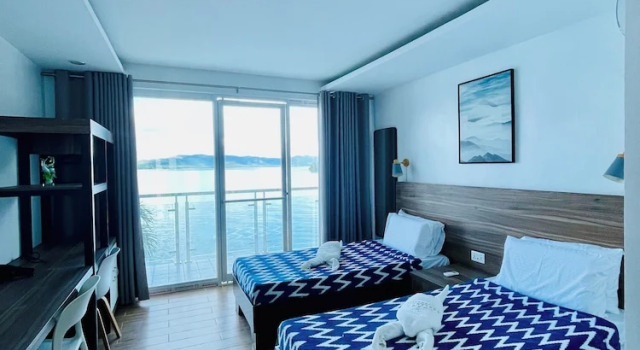 Номер Superior Coron Underwater Garden Resort