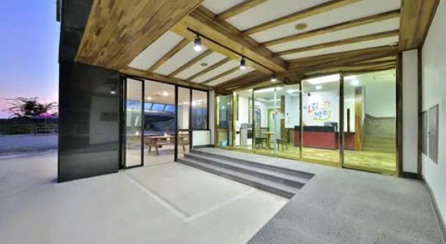 Buan Achim Bada Pension