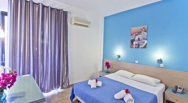 Двухместный номер Standard с балконом и с видом на сад Argo Hotel