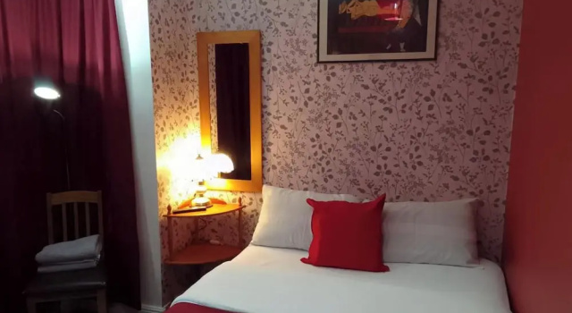 Apartment Sleeps 4 - Garden, Wifi & Free Parking