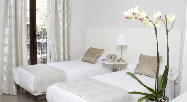 Одноместный номер Standard с балконом 8Rooms Madrid, smart self check-in rooms