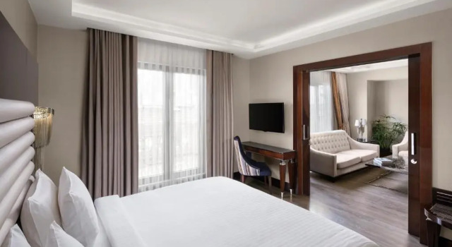 Двухместный люкс c 1 комнатой DoubleTree by Hilton Istanbul Gayrettepe