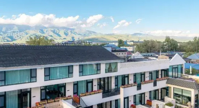 Nalati Wilderness Private Villa Boutique B&B, Prenota Bed & breakfast Hotel a Xinjiang con parcheggio, Parcheggio