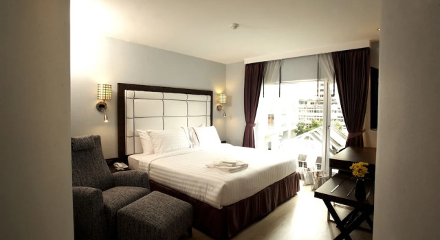Одноместный номер Deluxe Отель Sukhumvit Suites