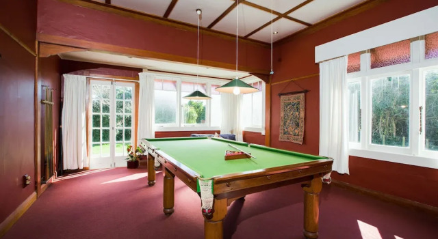Коттедж Tairoa Lodge