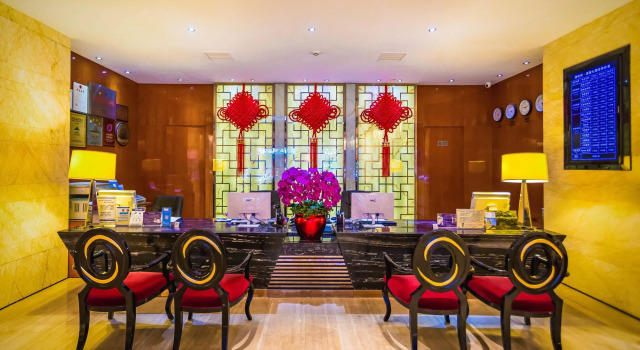 Manhattan Kinlen Hotel - Shishi, Varaa Hotelli SPA-hotellit kohteessa Shishi, SPA