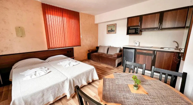 Студия Chrystal Guest House