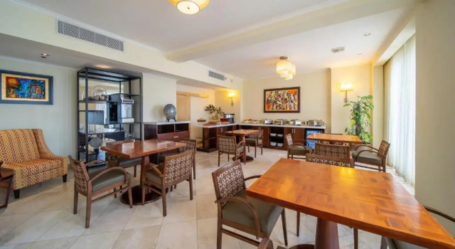 Четырёхместный клубный номер Classic InterContinental Real San Pedro Sula by IHG