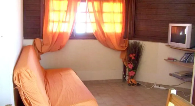 Bungalow With 2 Bedrooms in Sainte-anne, With Wonderful sea View, Priv