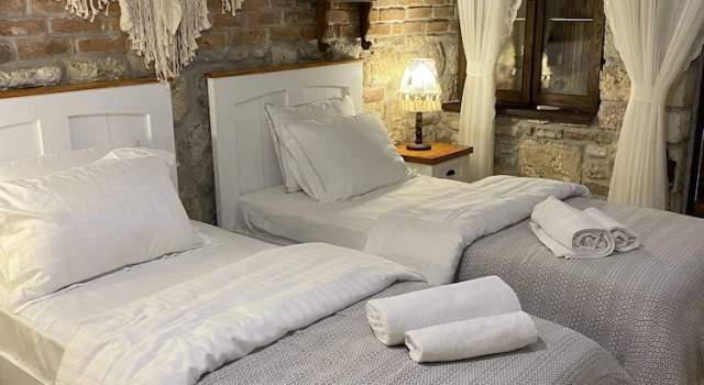 Ionia Liberty Stone Hotel