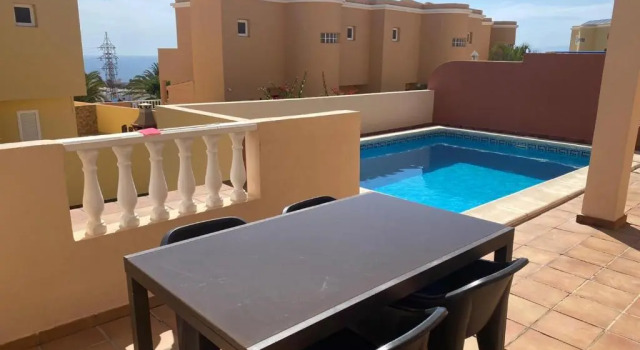 Коттедж Casa Mariben, Vacation Rental home Vv 3 Bedrooms private pool with sea views