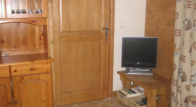Apt P6 Village de Lessy-ARAVIS Holidays, Prenota Hotel Hotel a Alvernia con parcheggio, Parcheggio
