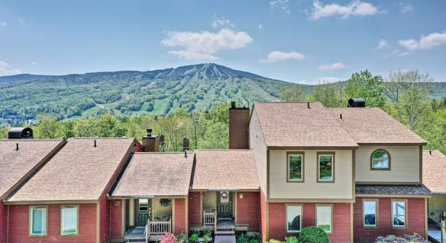 Апартаменты Timber Creek Townhome w/ 2 Decks & Mtn Views!