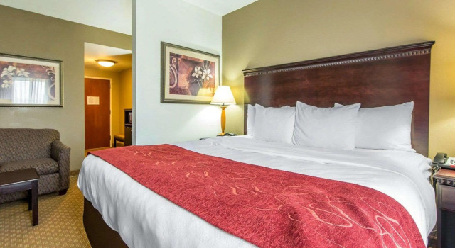 Comfort Suites Knoxville North, Забронировать Отель Ноксвилл Теннесси