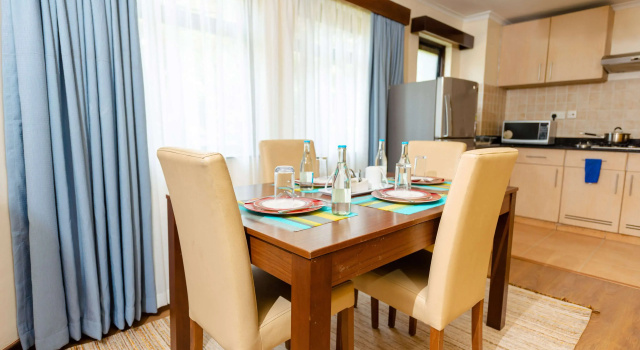 Четырёхместные апартаменты Мансарда с 2 комнатами Heri Heights Hotel Apartments, SureStay Collection by Best Western