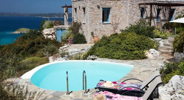 Daedalos & Ikaros Villas