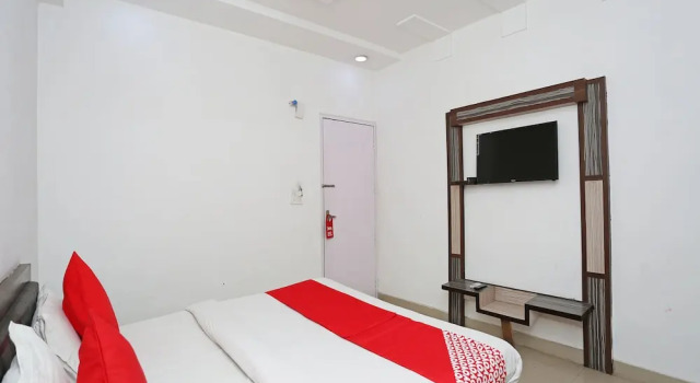 Hotel Gwal Palace By WB Inn