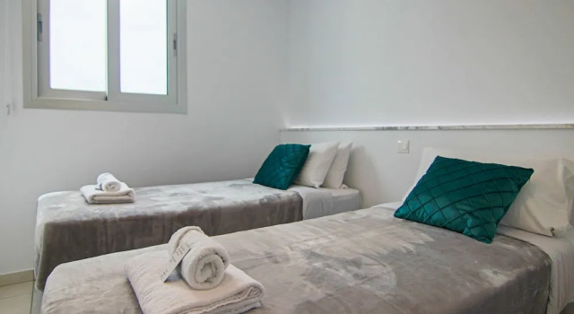 Апартаменты Deluxe Phaedrus Living: Seaside Deluxe Flat Harbour 106