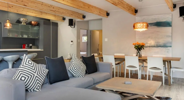 Long Beach Holiday House, Забронировать Отель Отели Cape Peninsula с бассейном, Бассейн