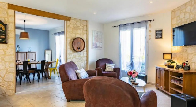 Gite Saint-Cybranet, 4 pièces, 6 personnes - FR-1-616-204, Prenota Hotel Hotel a Aquitania con parcheggio, Parcheggio