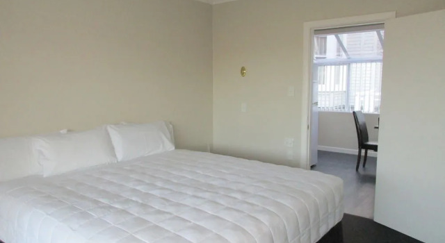 Valmai House & Motel Cambridge, Забронировать Мотель Кеймбридж 