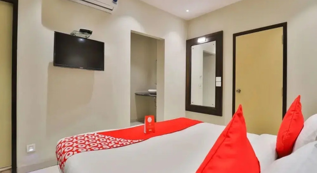 Hotel Navya Palace by OYO Rooms