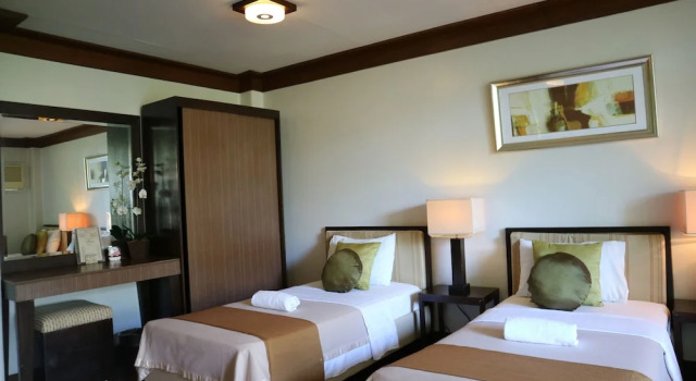 Люкс Splash Suites Hotel Laguna