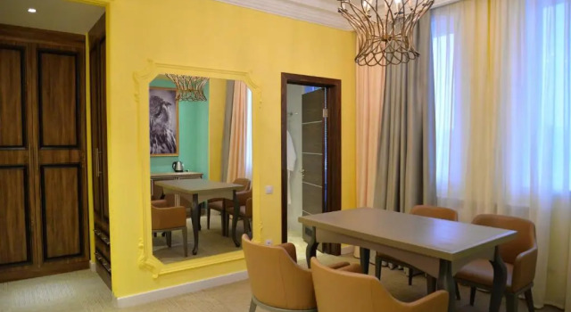 Люкс GREEN Which Hotel Kokshetau