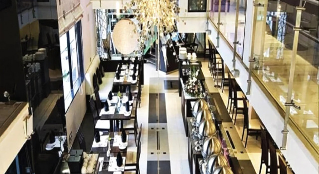 Seasons – An Apartment Hotel, Varaa Huoneisto Hotellit New Delhi uima-altaalla, Uima-allas